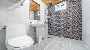 Yeosu Arum Oceanview Whole House Pension