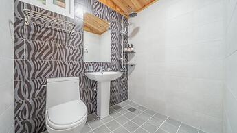Yeosu Arum Oceanview Whole House Pension