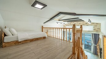 Yeosu Arum Oceanview Whole House Pension