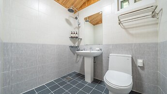Yeosu Arum Oceanview Whole House Pension