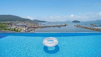 Yeosu Arum Oceanview Whole House Pension