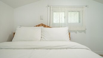 Yeosu Arum Oceanview Whole House Pension