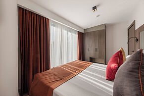 Mira Inn Lara