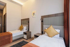 Mira Inn Lara