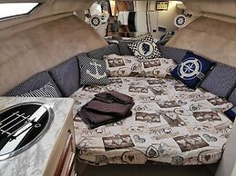 Virginia Bed and Boat