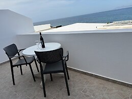 Tarelis Beach Apartments & Studios