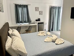 Tarelis Beach Apartments & Studios