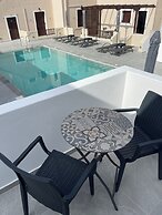 Tarelis Beach Apartments & Studios
