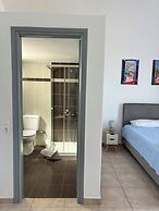Tarelis Beach Apartments & Studios