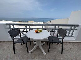Tarelis Beach Apartments & Studios