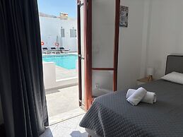 Tarelis Beach Apartments & Studios