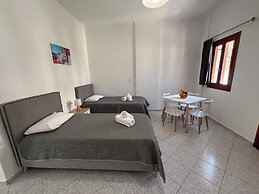 Tarelis Beach Apartments & Studios
