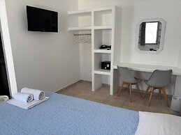 Tarelis Beach Apartments & Studios