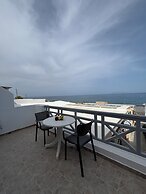Tarelis Beach Apartments & Studios