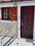 Tarelis Beach Apartments & Studios