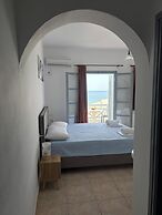 Tarelis Beach Apartments & Studios