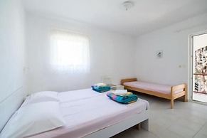 Apartments Boguvila -