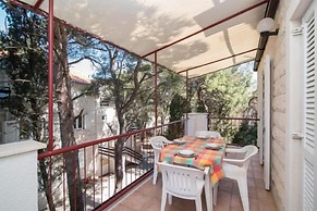 Apartments Boguvila -