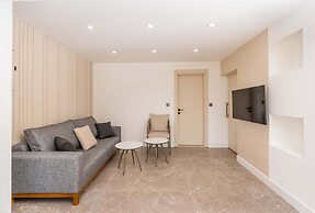 Retreat Suite