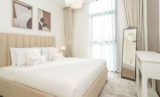 Homesgetaway- Brand New 2BR Burj Crown