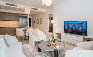 Homesgetaway- Brand New 2BR Burj Crown