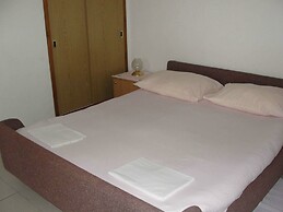 Apartments Pinija -