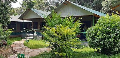 Miti Mingi Eco Camp