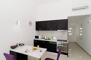 LUV Luxury Apartments