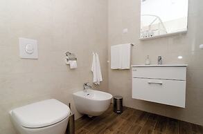 LUV Luxury Apartments
