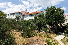 Apartment Tetepave