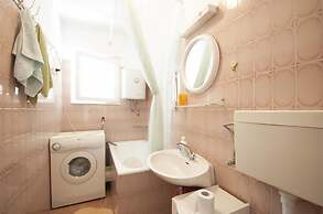 Apartments Mira