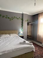 Airport Forest Room