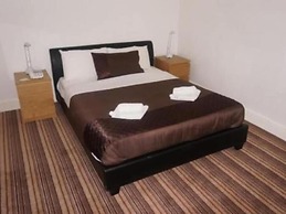 Cotswold Hotel