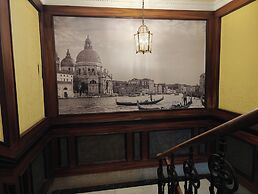 Hotel Viki