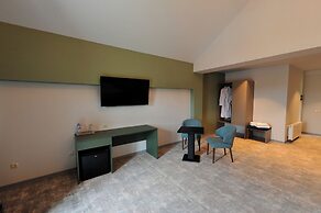 Kazak Club Hotel