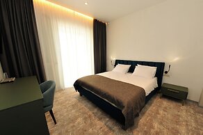 Kazak Club Hotel