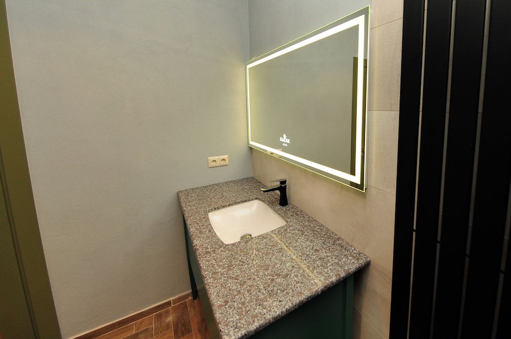 Kazak Club Hotel