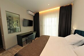 Kazak Club Hotel