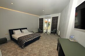 Kazak Club Hotel