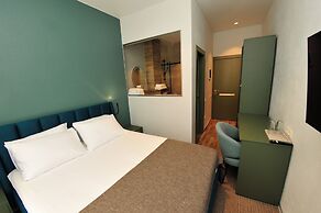 Kazak Club Hotel