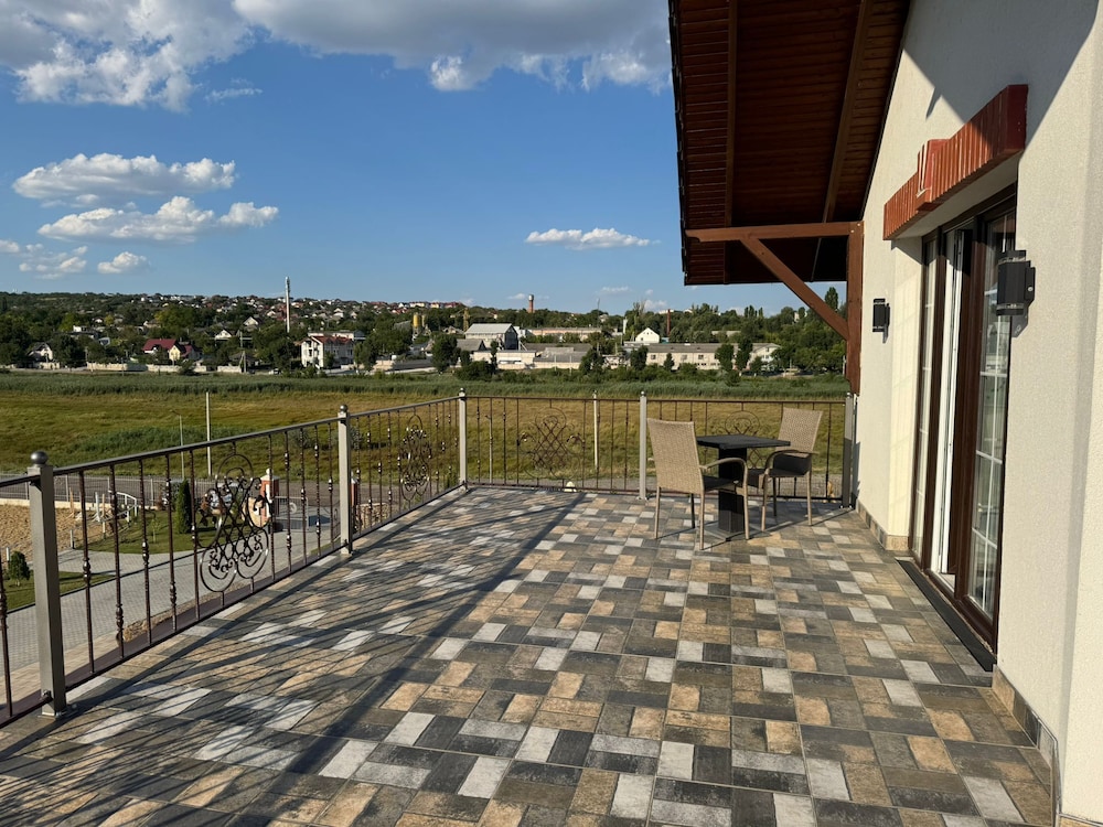 Kazak Club Hotel