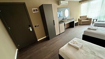 ESSE JOVEN HOTEL