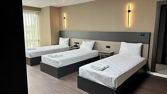 ESSE JOVEN HOTEL