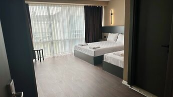 ESSE JOVEN HOTEL