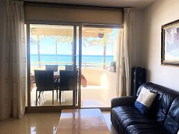 R151 - Apart Beachfront
