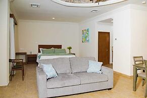 Costa Elegante Hotel & Suites