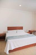 Costa Elegante Hotel & Suites