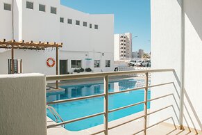 Costa Elegante Hotel & Suites