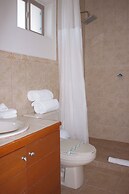 Costa Elegante Hotel & Suites