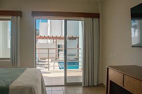 Costa Elegante Hotel & Suites